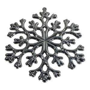Snowflake ornaments silver set of 24
